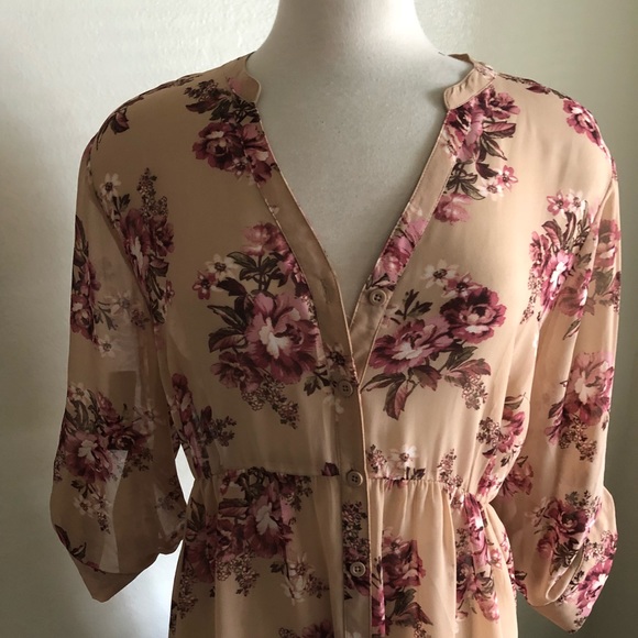 High/low blouse - Picture 2 of 3